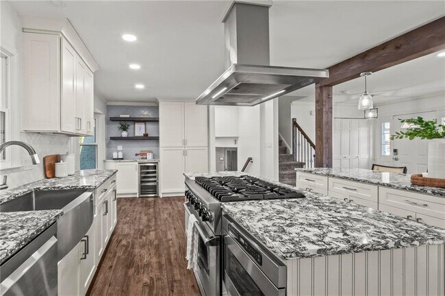 Building Photo - 1106 Aurora Ct