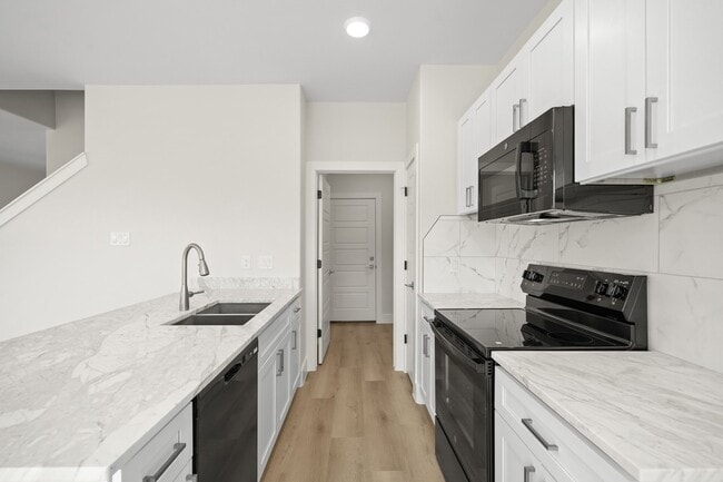 Building Photo - 3439 Rockrill Dr