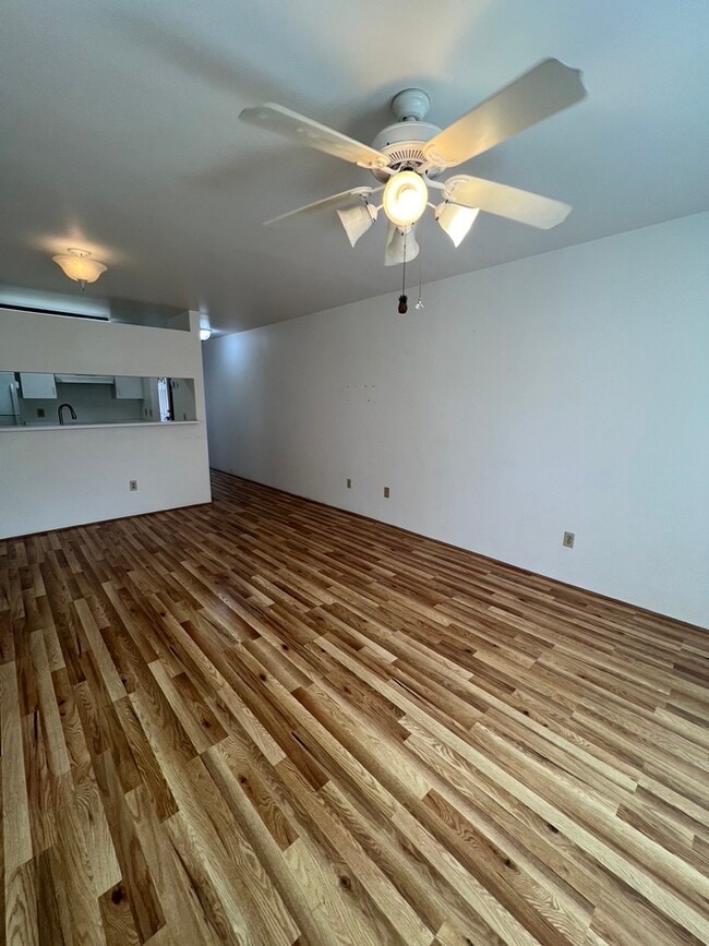 Building Photo - 10 Piwai Ln