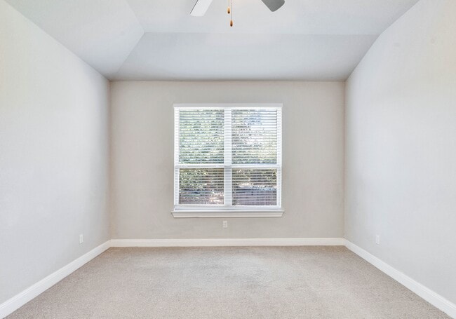 Building Photo - 2304 Abilene Ln