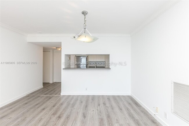 Building Photo - 7601 E Treasure Dr