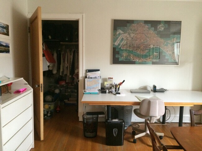 Dinning Room - 1218 Central St