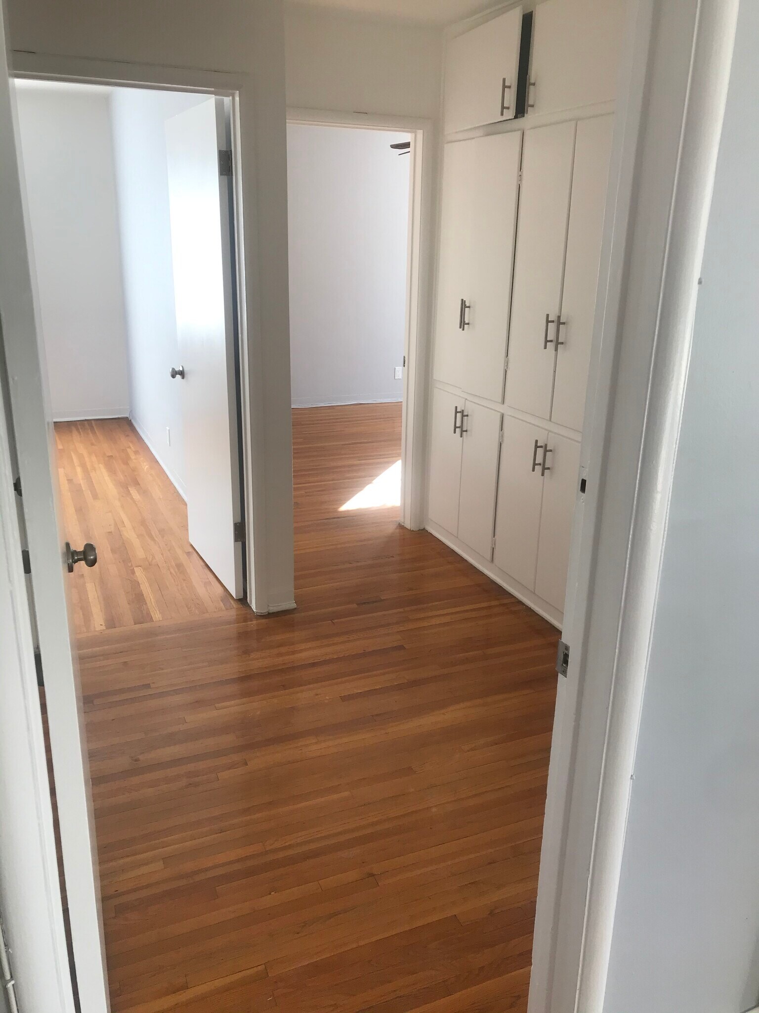 Hall - 1114 N Sweetzer Ave