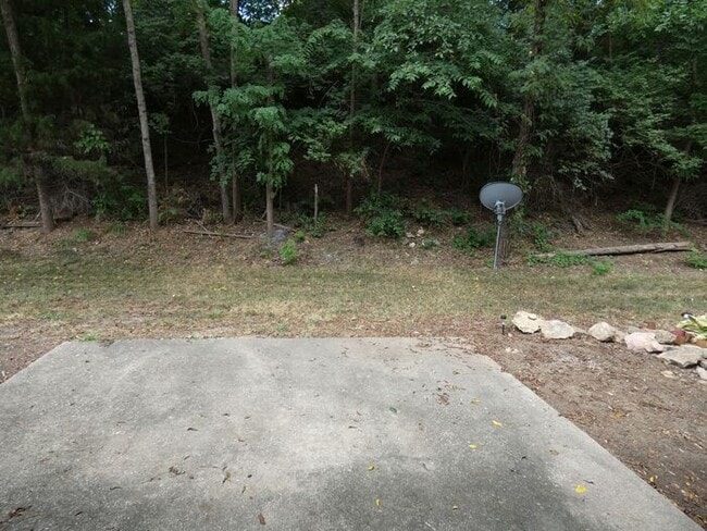Building Photo - Beautiful Updated TownHome in Park Hill Sc...
