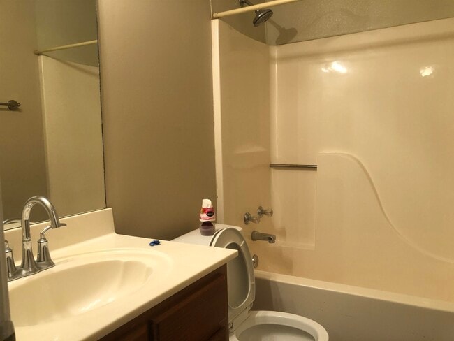 Building Photo - 6813 Maury Dr