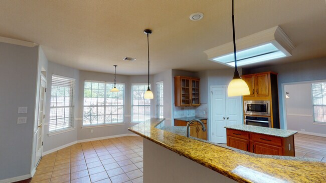 Building Photo - 15224 Calaveras Dr