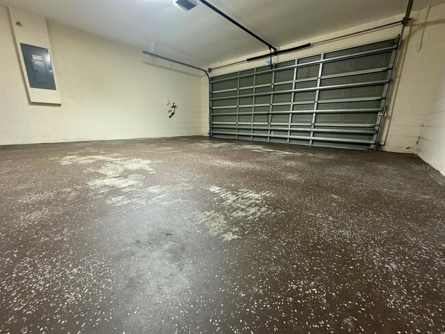 Building Photo - 256 Canna Dr