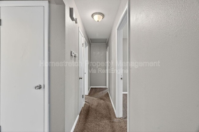 Building Photo - 12070 Garden Ln