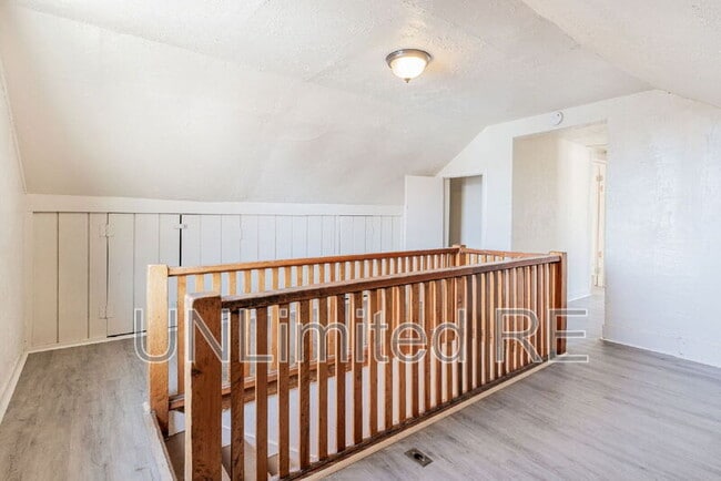 Building Photo - 306 S Humphreys St