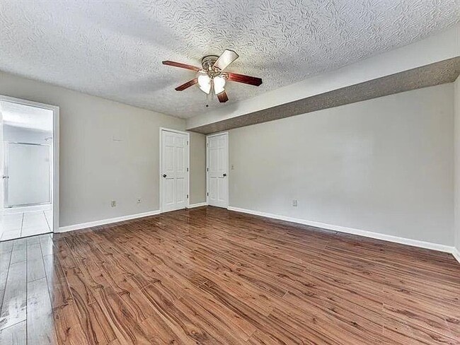 Building Photo - 1400 Boxwood Trce NW