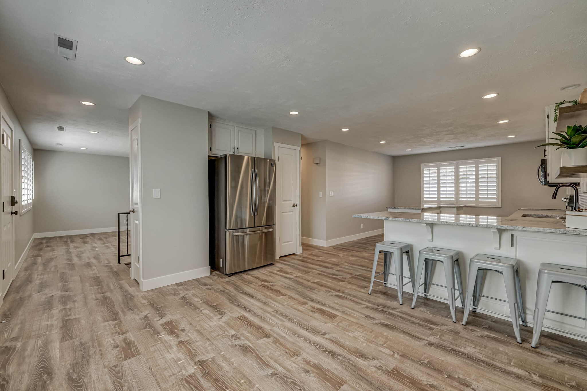Building Photo - 660 S 400 E