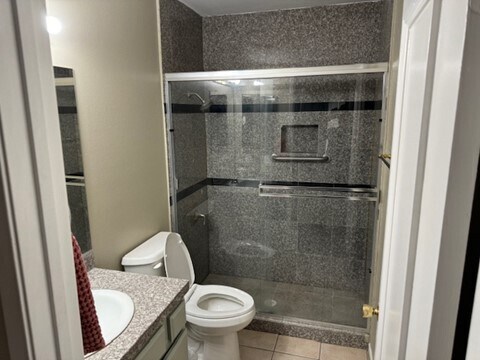 Building Photo - 7126 Devon Ave