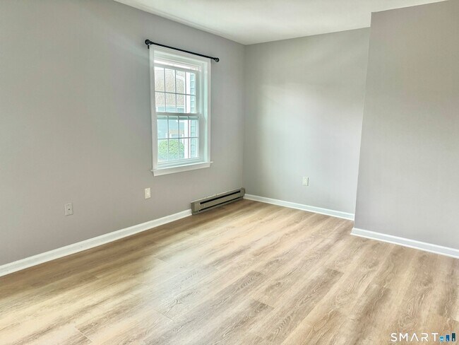 Building Photo - 611 Ocean Ave