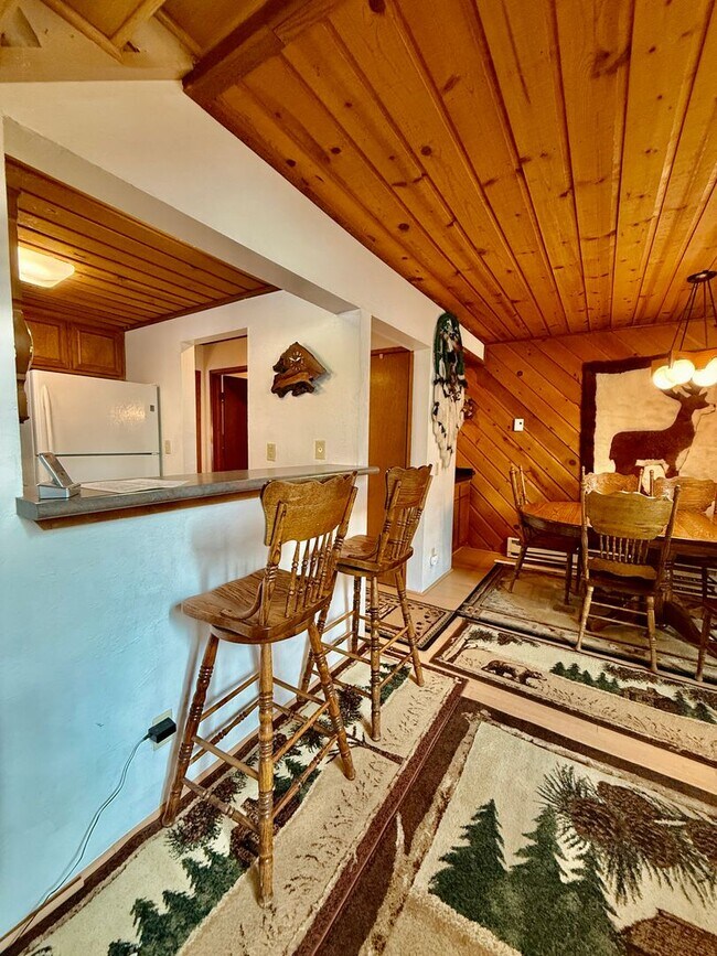 Building Photo - Fully Furnished 2BD/2BA Mountain Townhome | Cozy Pellet Stove | Parking Included