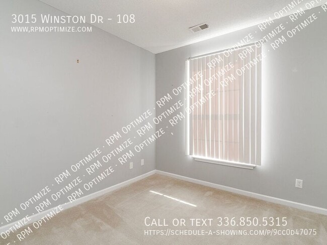 Building Photo - 3015 Winston Dr