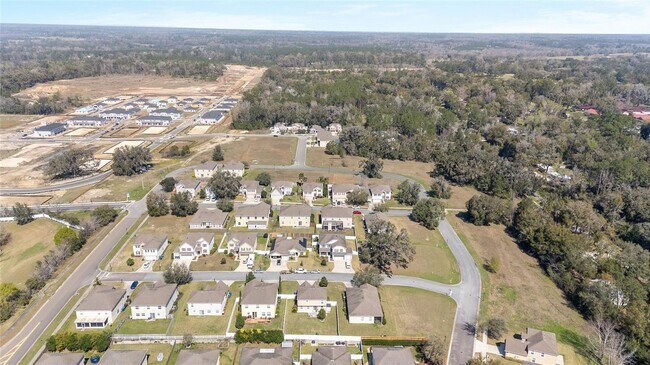 Building Photo - Private Oasis in the Heart of Alachua