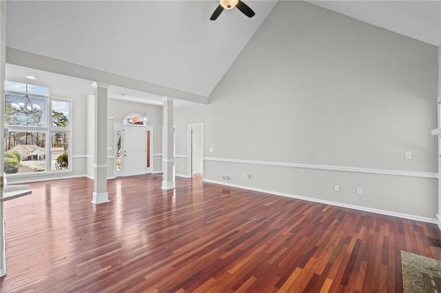 Building Photo - 1969 Seymour Dr NW