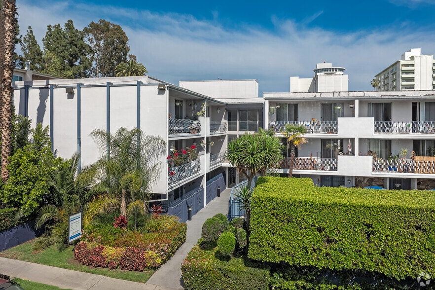 Primary Photo - Mediterranean Apartments