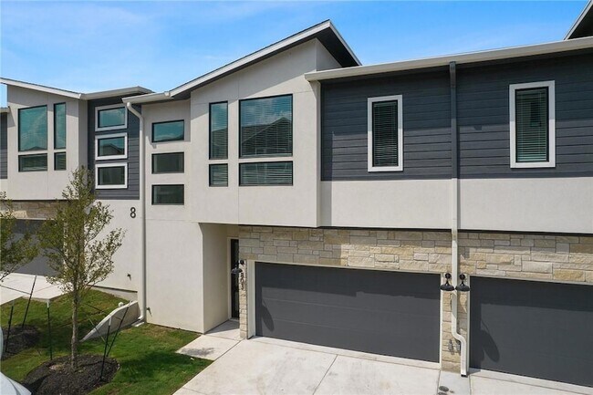 Building Photo - 2050 Lohmans Spur Rd