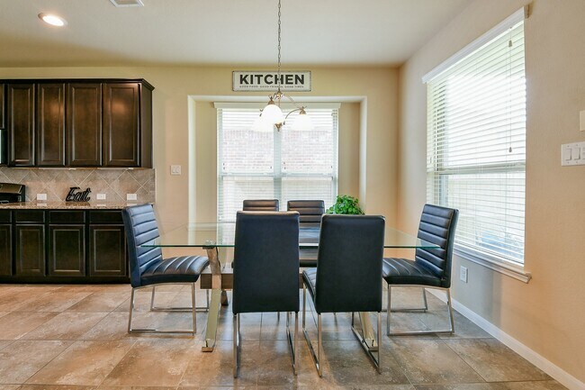 Building Photo - 14819 Vesper Lake Ct