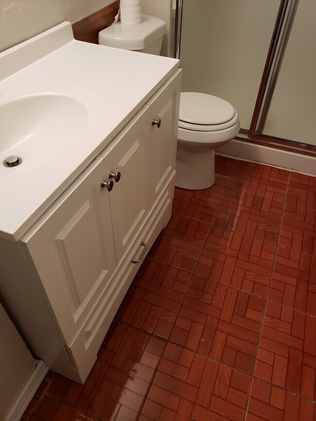 Building Photo - 5 bed Home - In Westminster - Available 6/5