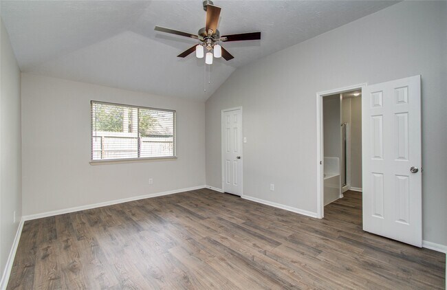 Building Photo - 16218 Hilton Head Ln