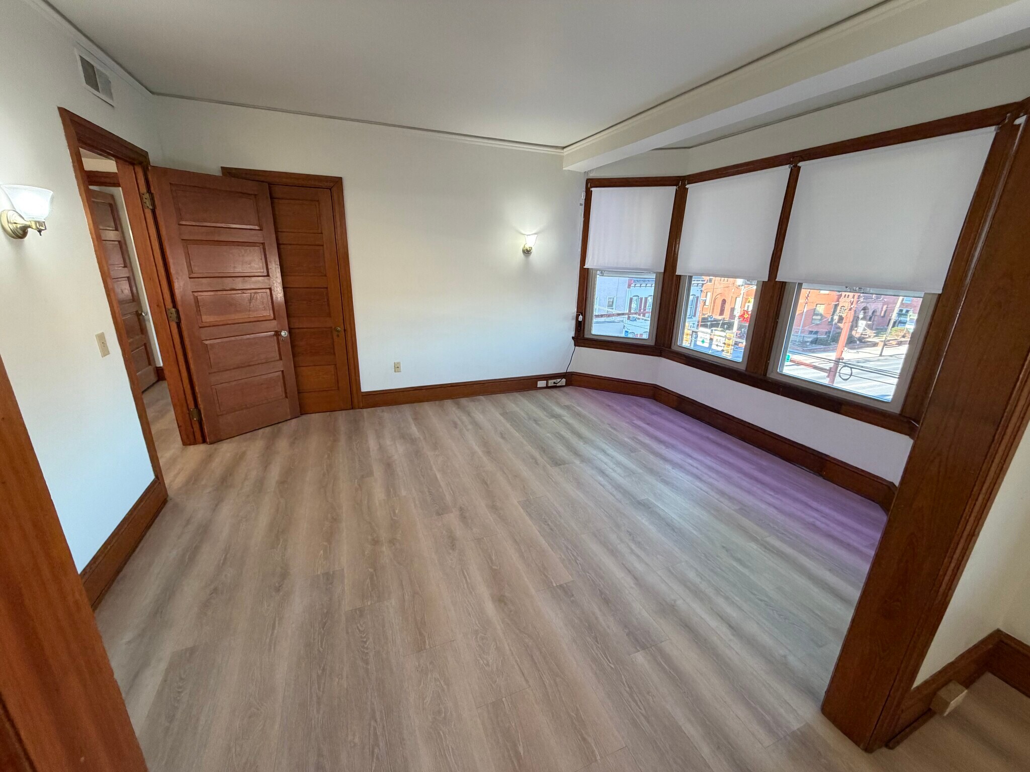 Building Photo - 3 E Chestnut St