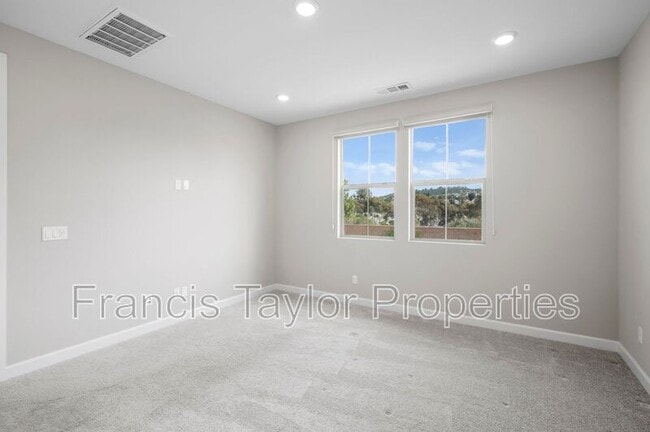 Building Photo - 10912 Jericho Way