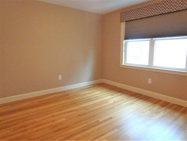 Building Photo - 109 Fayette St