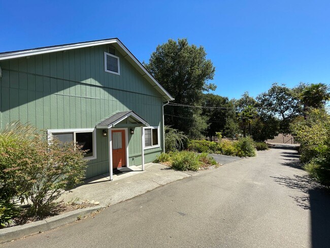 Building Photo - 4200 Green Valley School Rd