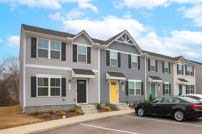 Building Photo - Beautiful Townhome in Antioch!