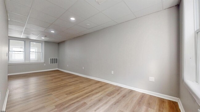 Building Photo - 722 Pearl Pl