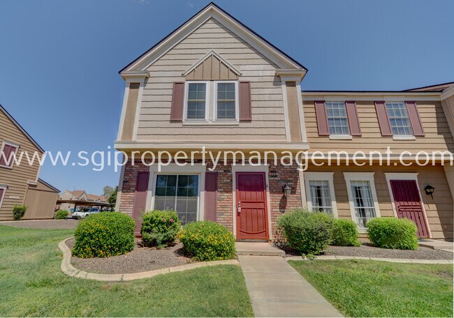 Primary Photo - 18604 N 33rd Dr