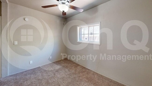 Building Photo - 3725 E Flower St