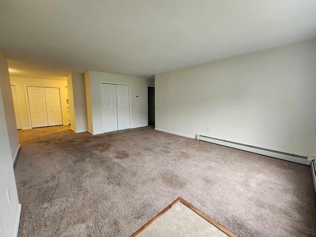 Building Photo - 309 Springbrook Cir