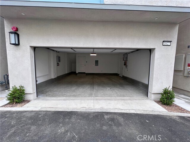 Building Photo - 1627 Hornet Ln