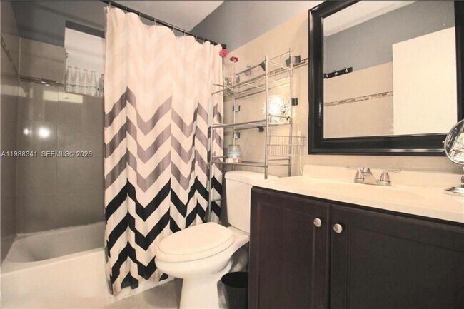 Building Photo - 2120 NE 168th St