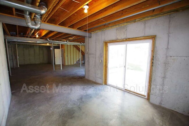 Building Photo - 119 Carlton Point Dr
