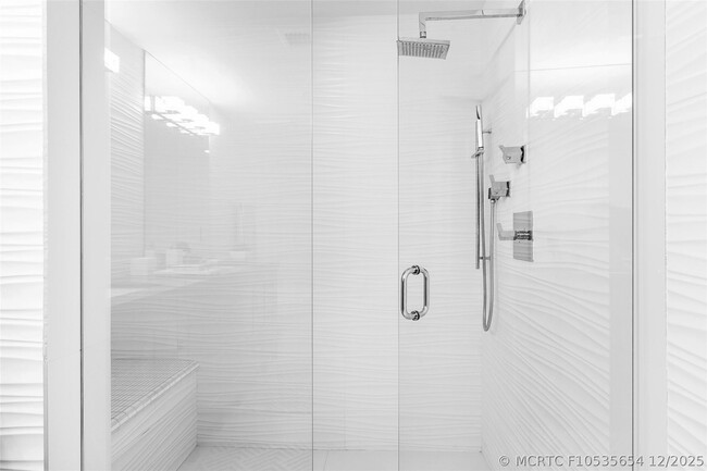 Building Photo - 2110 N Ocean Blvd