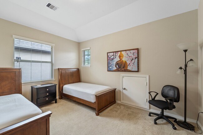 Building Photo - 5515 Mangrove Creek Ln