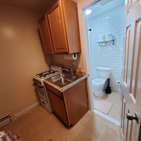 Building Photo - 3180 Fish Ave