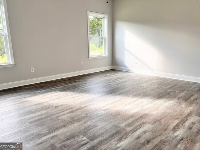 Building Photo - 8024 English Ivy Ct