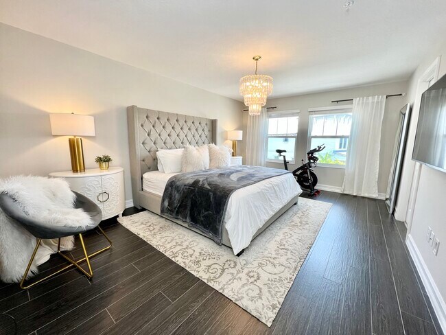 Building Photo - 5120 Bridge St