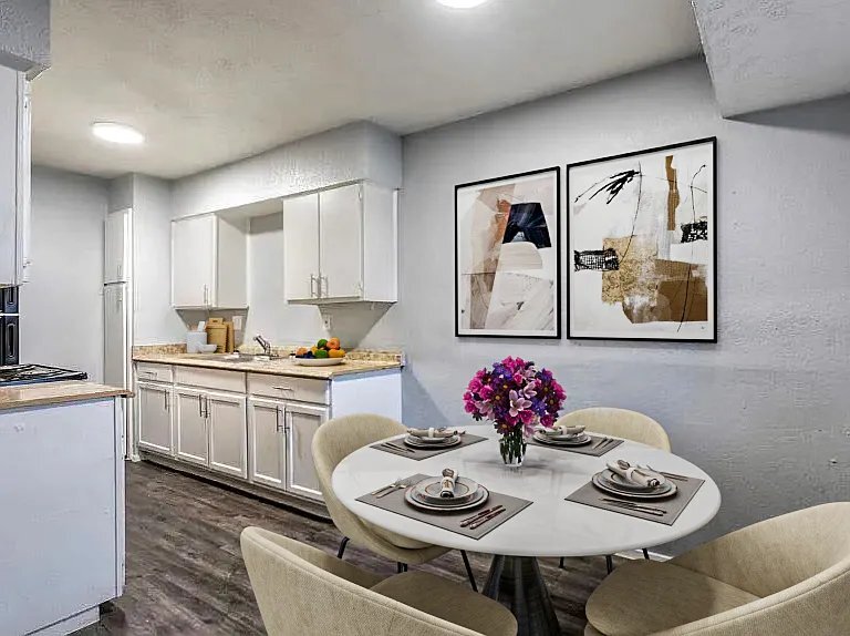 Building Photo - 2751 E Ledbetter Dr