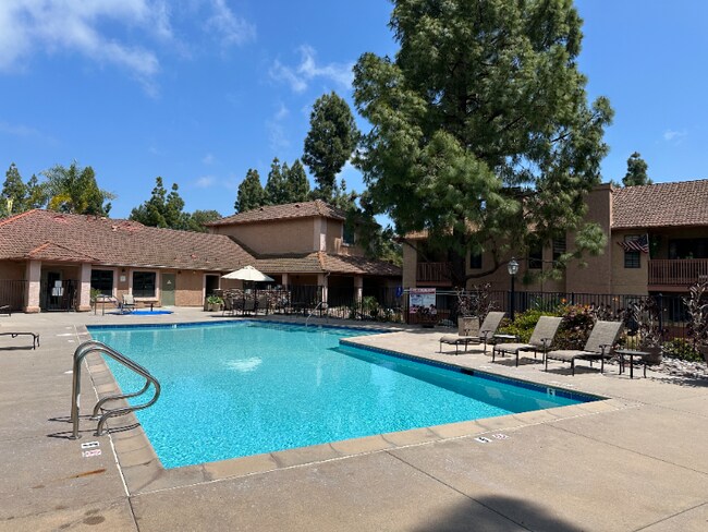 Building Photo - 12067 Alta Carmel Ct