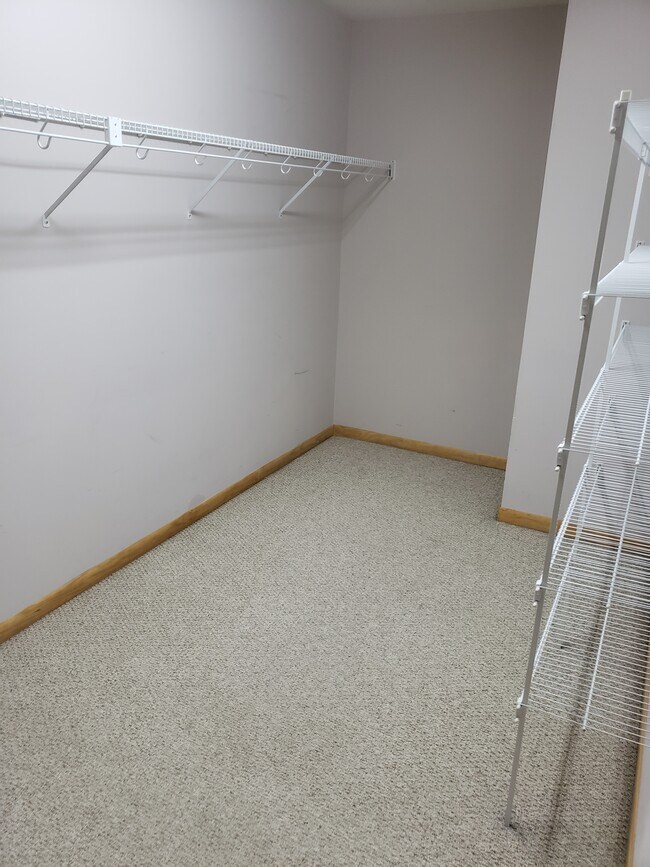2nd walk in closet in back Upstairs Master - 4523 State Line Rd