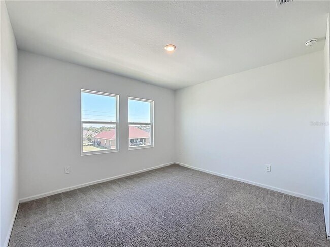 Building Photo - 331 Sol Vis Dr