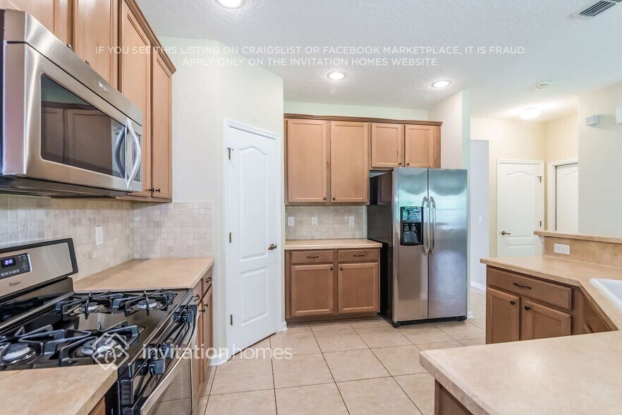 Building Photo - 5698 Alamosa Cir