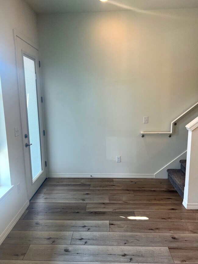 Building Photo - Evergreen Multiplex