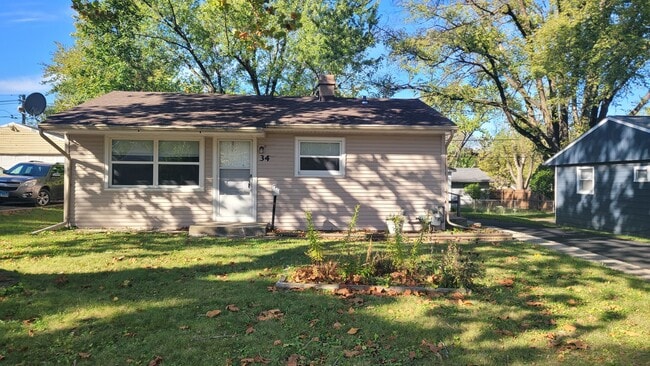 Primary Photo - 34 Hickory Dr